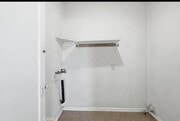Photo - 557 W Oldfield St