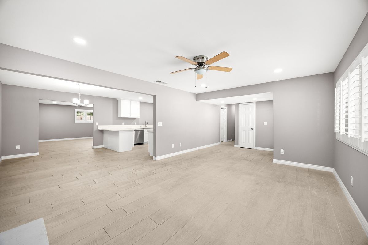 Photo - 1641 N Maywood Ave