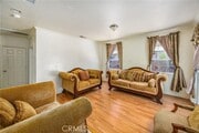 Photo - 2880 Woodbine St House