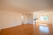 Photo - 4930 Whitsett Ave Unit 10