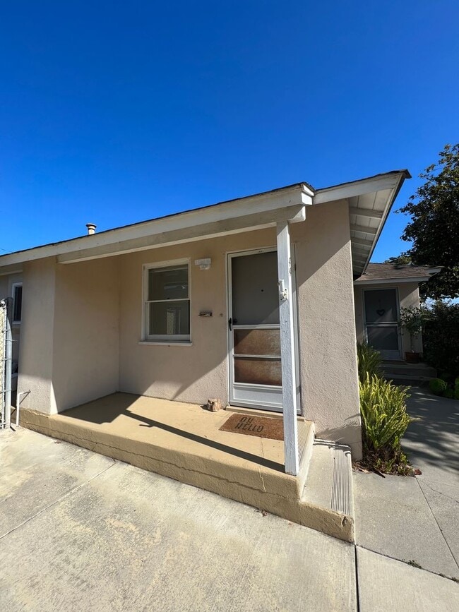 Photo - One Bedroom, Super Cute! Midtown duplex unit