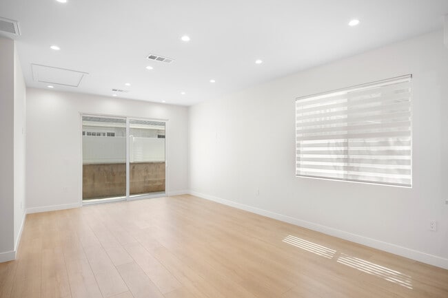 Photo - 520 S Kenneth Rd Unit 520 S Kenneth ADU