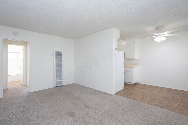 Photo - *OPEN HOUSE: 10/25 1:30-2:30PM* Charming 2... Unit 06