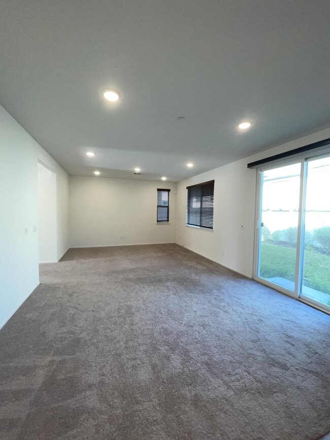 Photo - 896 Tierra Dr