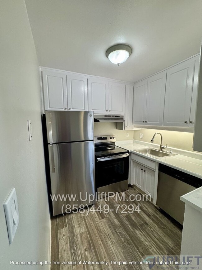 Photo - 5757 College Ave Unit #LL