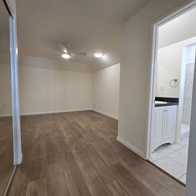 Photo - 5301 Cartwright Ave Unit 5303.5