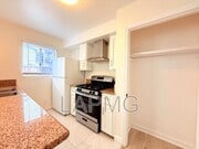 Photo - 432 N Kingsley Dr