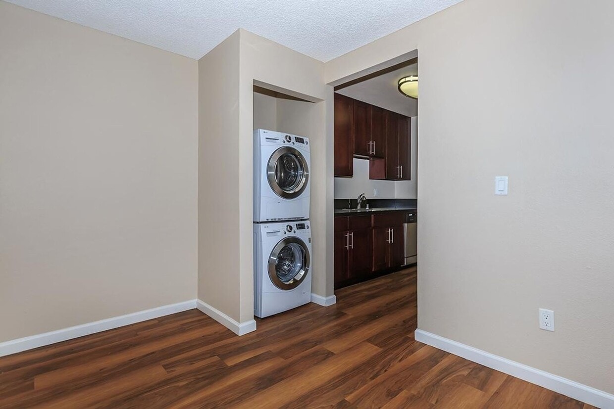 Floor Plan - 1BD/1BA (W&D)