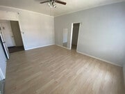 Photo - 628 E Elk Ave Apartment Unit 203