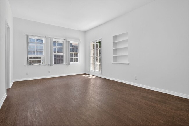 4227-4233 Leimert Boulevard - 4227-4233 Leimert Boulevard Apartment Unit 4233-04