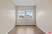 Photo - 2818 1/2 W Jefferson Blvd Condo