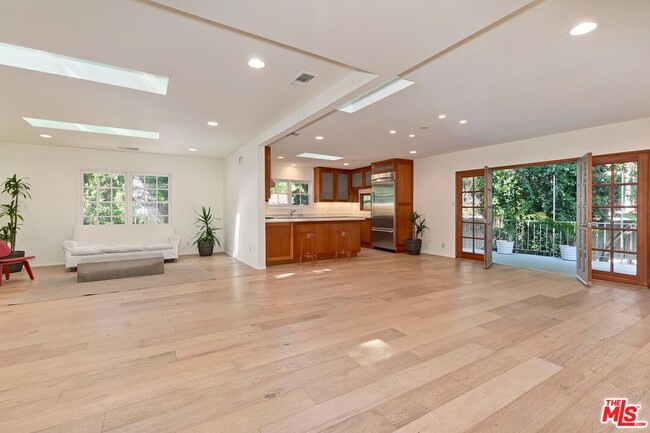 Photo - 7586 Woodrow Wilson Dr