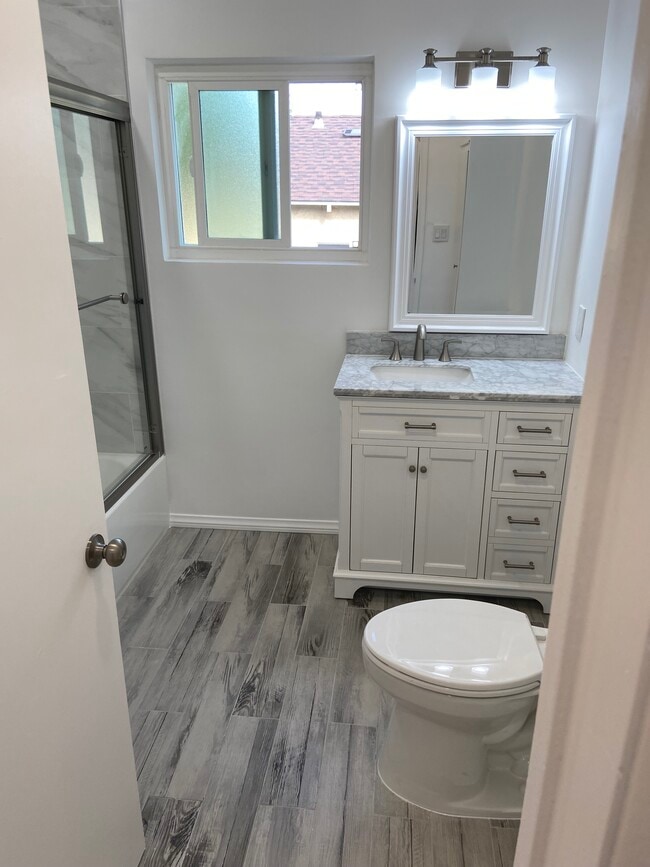 Photo - 928 W Angeleno Ave Unit Apt.c