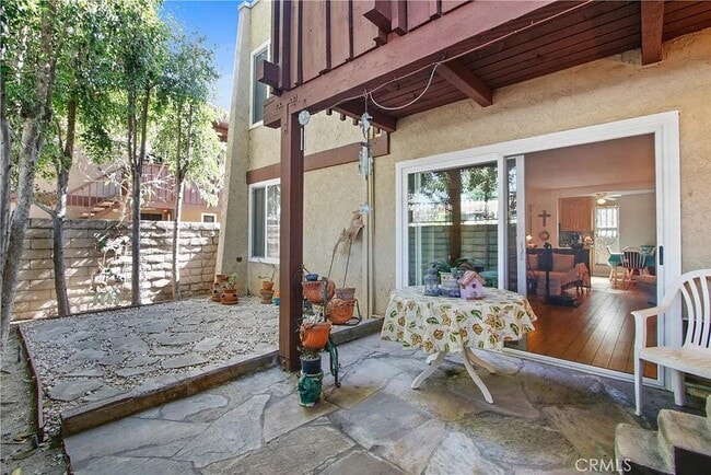 Photo - 1000 W MacArthur Blvd