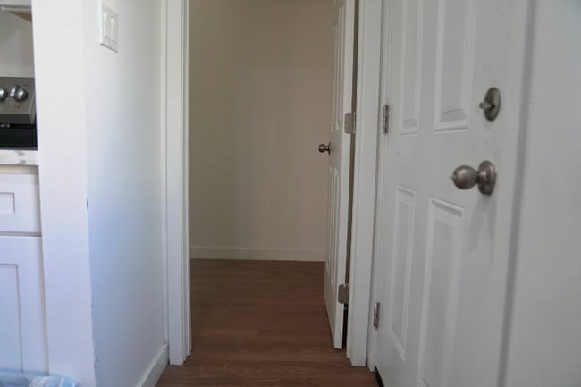 Photo - 9149 S Hobart Blvd