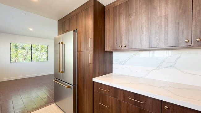 Photo - 2438 Myrtle Ave Unit B
