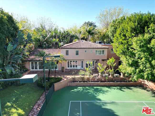 Photo - 806 N Alpine Dr