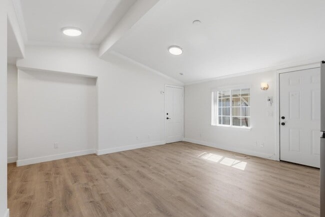 Photo - 8894 Indiana Ave