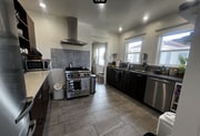updated kitchen modern applicances - 1438 S Norton Ave Townhome