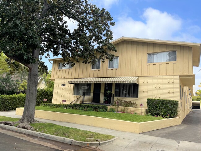 Building Photo - 255 Oakland Ave