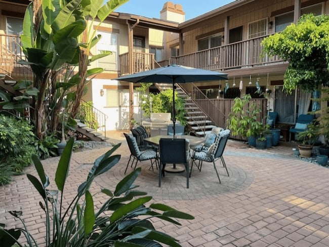 Two Bedroom In University Heights Coming S... - Two Bedroom In University Heights Coming S... Condo Unit 18