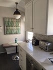 Sweet breakfast nook overlooking rose garden - 3037 Motor Ave House