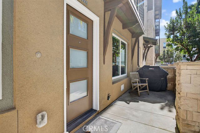 Photo - 985 Doheny Way