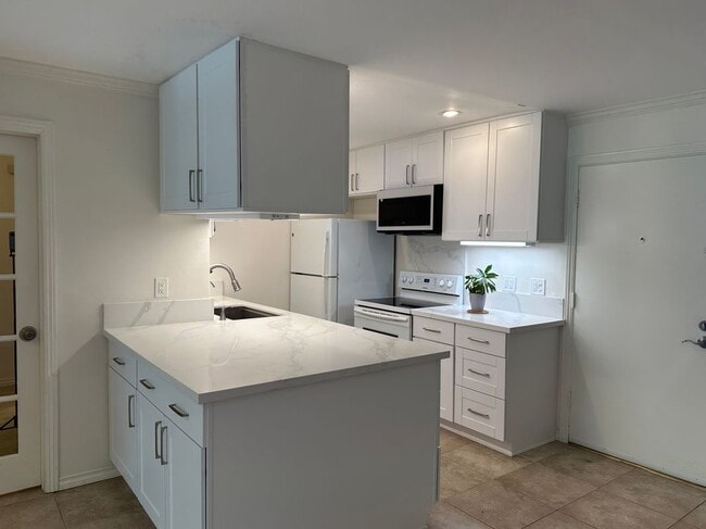 Photo - 7777 W 91st St Unit B1155