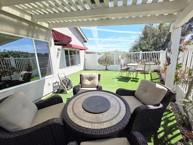 Photo - 341 Rolling Hills Ln