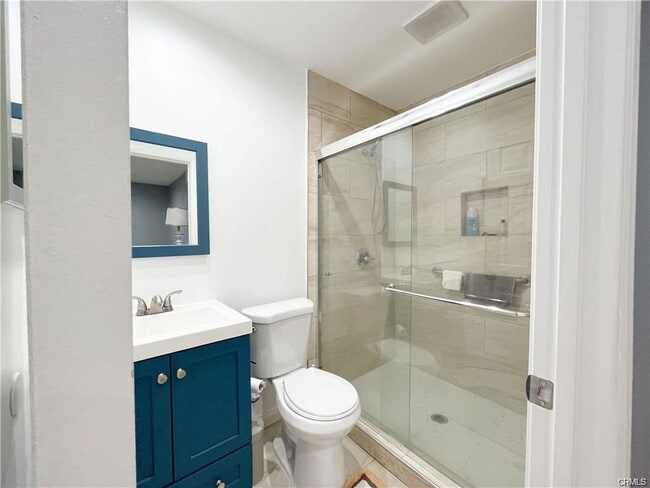 Photo - 15980 Filbert St