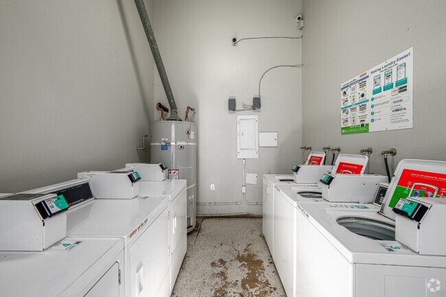 Community Laundry - Date Palms