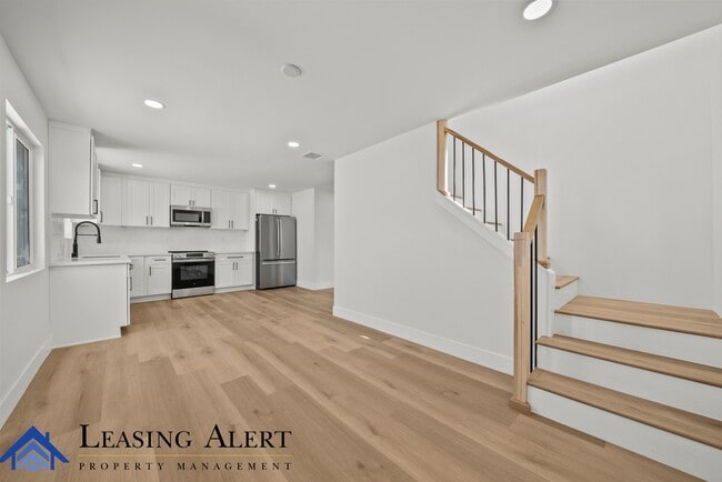 Photo - 16448 Lassen St