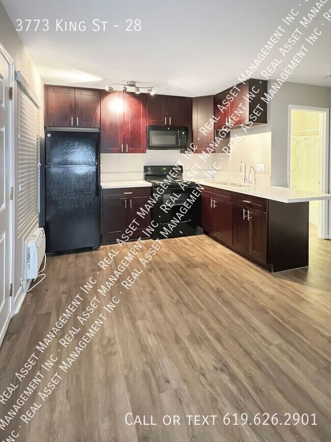 Photo - 3773 King St Unit 28