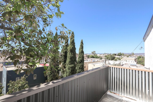 Photo - 451 Coronado Terrace