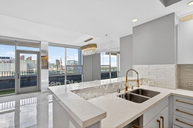 Photo - 321 Tenth Ave Unit 2204