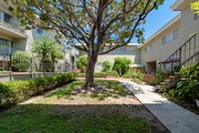 Courtyard - 6335 Comstock Ave Apartments