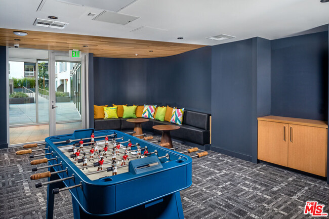 Photo - 750 S Oxford Ave Unit 677