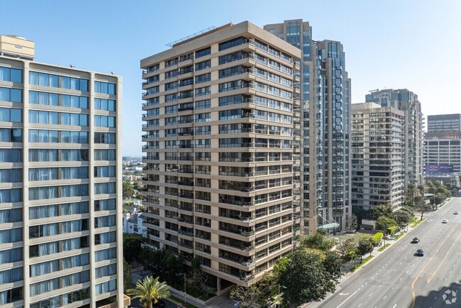 Building Photo - 10750 Wilshire Blvd Unit 204