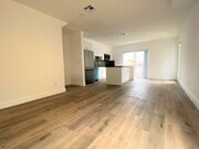 Photo - 545 N Kingsley Dr