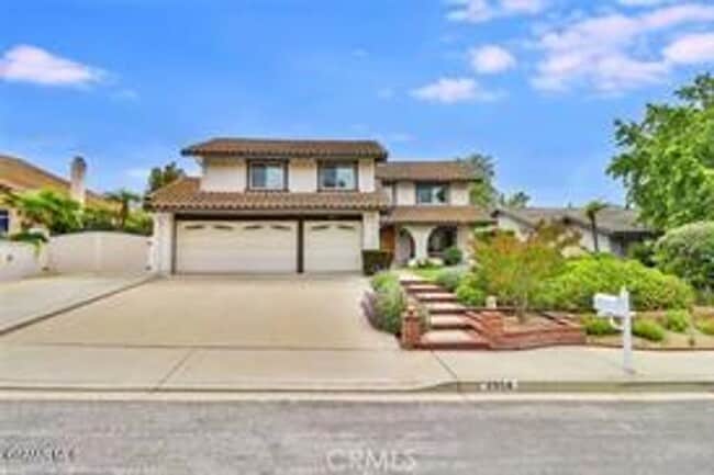 Building Photo - Tucked away on a quiet cul-de-sac in desirable Newbury Park 5+3 home