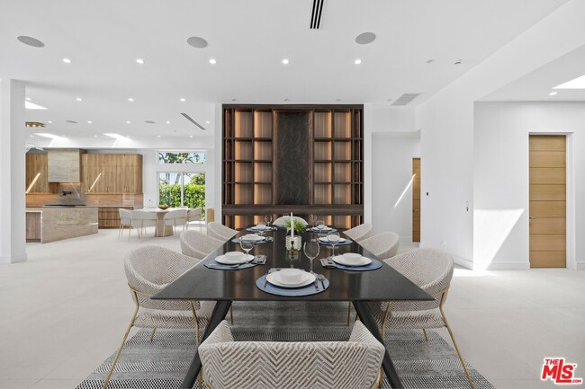 Photo - 16851 Encino Hills Dr