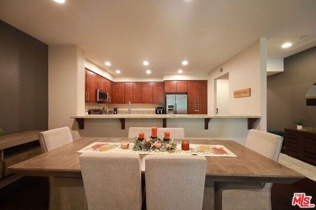 Photo - 14412 Killion St