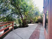 Photo - Lucretia Apartments Unit 1552 1/4