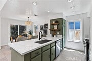 Photo - 715 Oceanhill Dr House