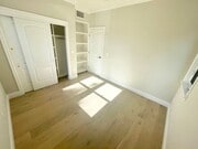 Photo - 4L Electric (WO) Apartment Unit Front 804