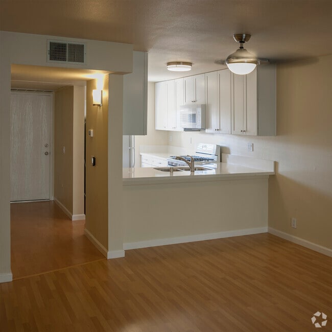 Building Photo - 426 Orange Blossom Rental