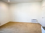 Photo - 726 Owens River Dr House