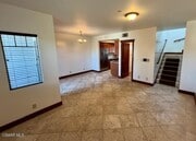 Photo - 828 E Thompson Blvd