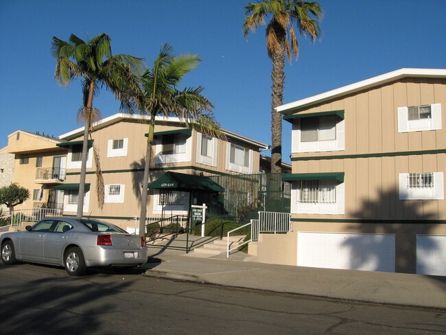 Building Photo - 4379 Hamilton St Unit B03