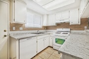 Photo - 34414 Laura Way Townhome
